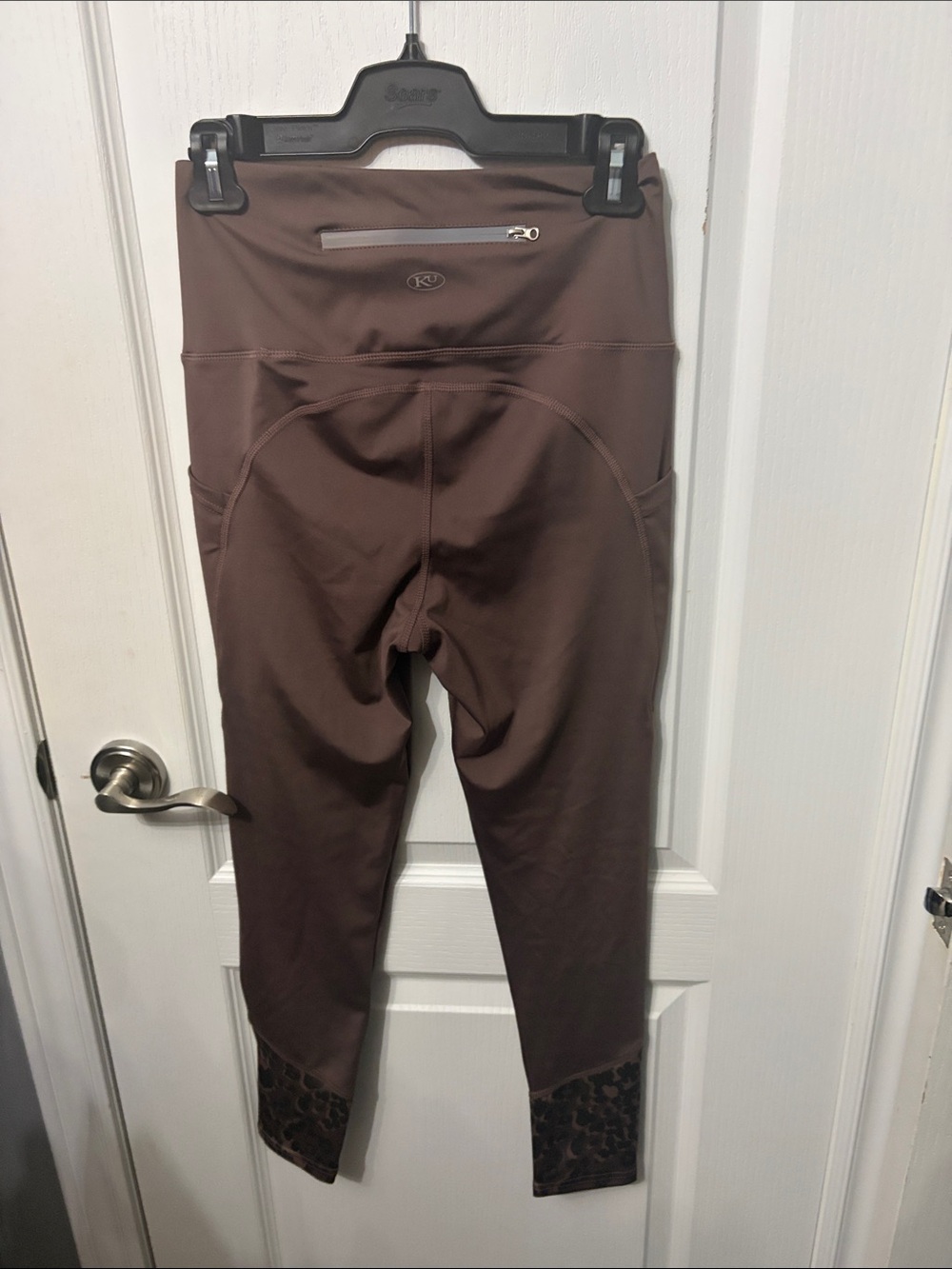 Kay Unger High-Waist Brown Leggings with Patterned Ankles